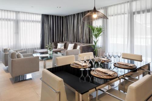 Suite Presidencial The Level del hotel Melia Madrid Princesa. Foto 2
