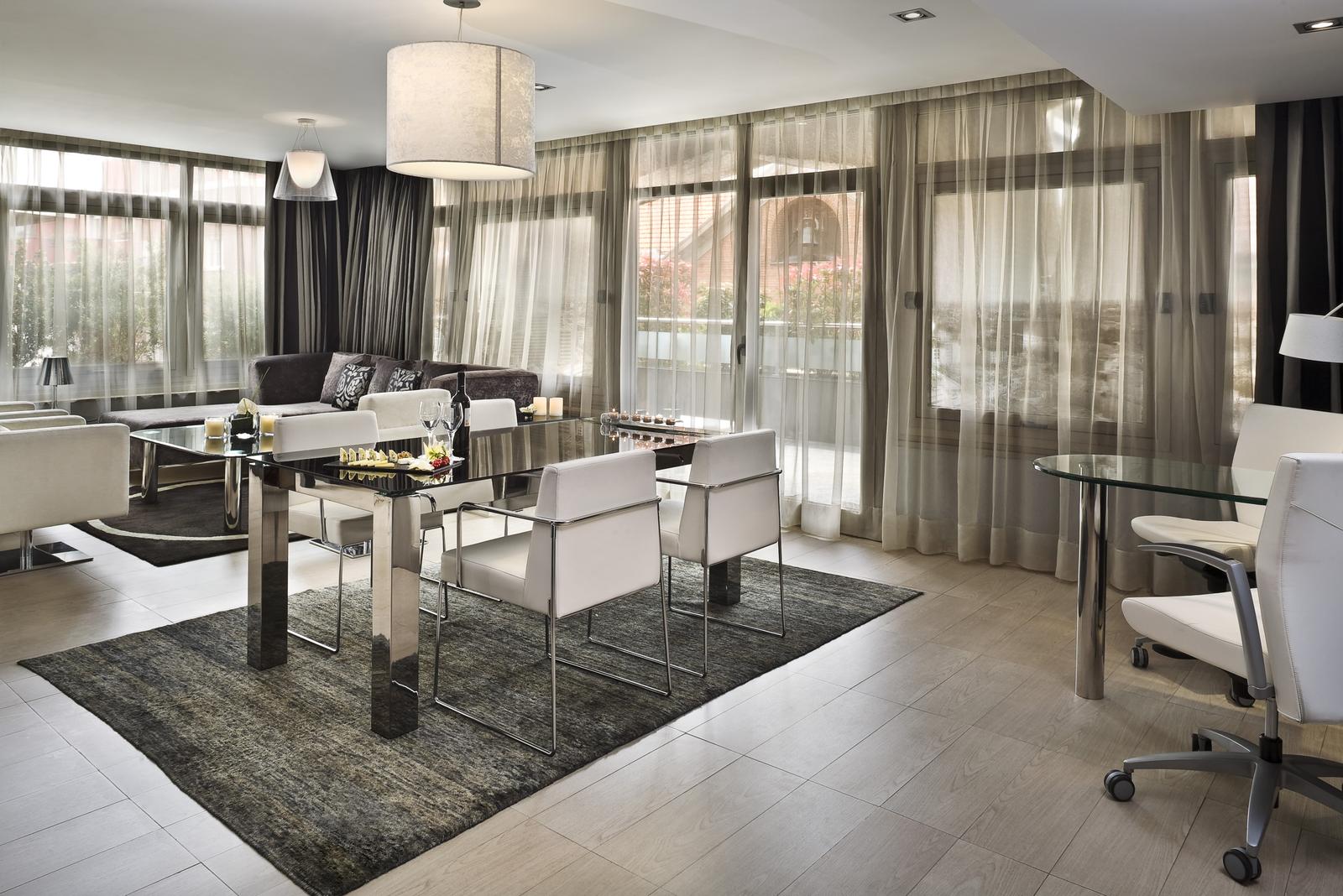 Suite Presidencial del hotel Melia Madrid Princesa. Foto 2