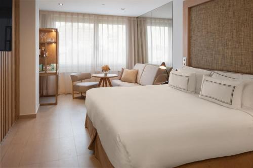 Habitación Doble Grand Premium The Level del hotel Melia Madrid Princesa. Foto 2
