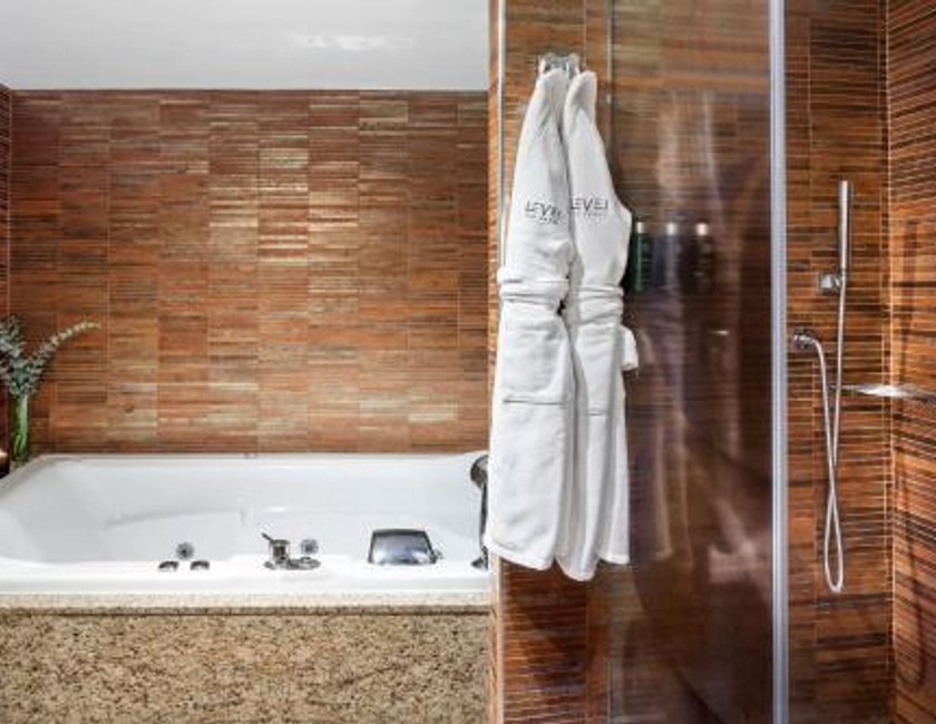 Suite The Level del hotel Melia Madrid Princesa. Foto 4