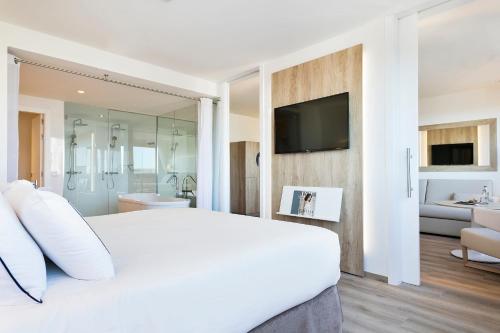 Suite Junior The Level del hotel Melia Madrid Princesa. Foto 1