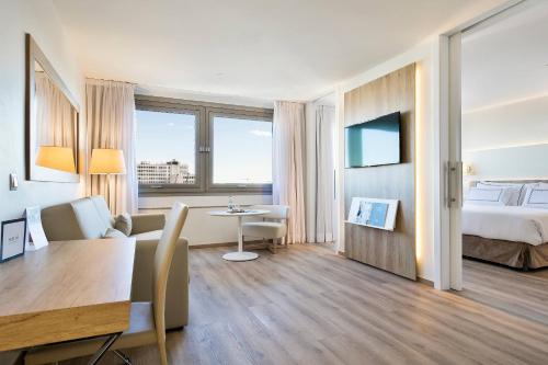 Suite Junior The Level del hotel Melia Madrid Princesa. Foto 5