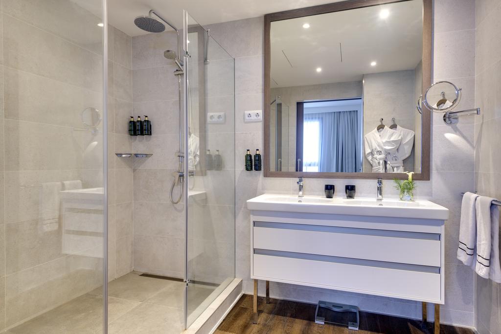 Habitación familiar del hotel Melia Madrid Serrano. Foto 2