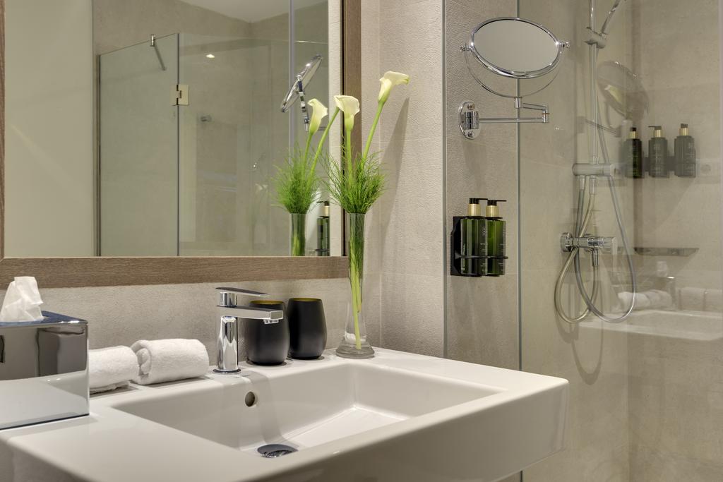 Habitación doble The Level del hotel Melia Madrid Serrano. Foto 1