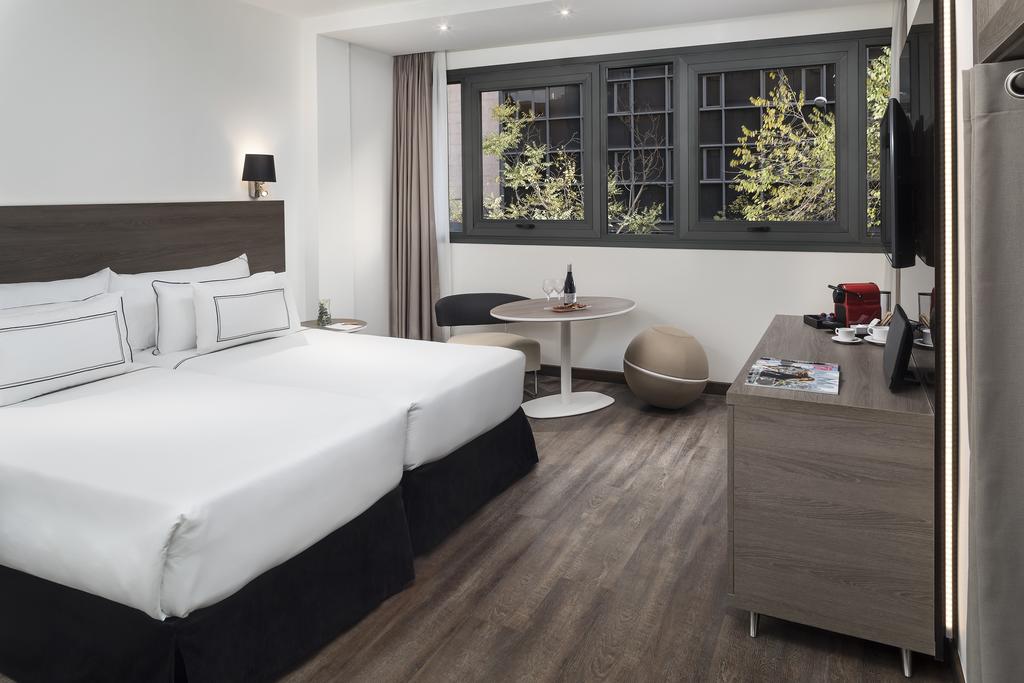 Habitación doble Premium The Level del hotel Melia Madrid Serrano. Foto 1