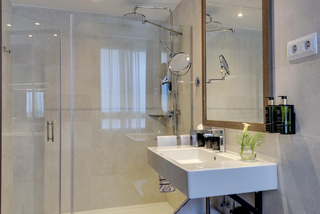 Habitación doble Económica del hotel Melia Madrid Serrano. Foto 3