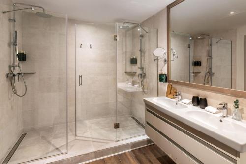 Habitación The Level Premium del hotel Melia Madrid Serrano. Foto 4