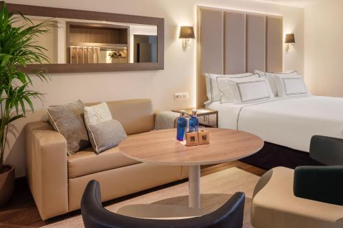 Alojamiento Grand Premium The Level con bañera del hotel Melia Madrid Serrano. Foto 1