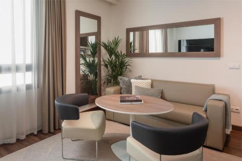 Suite Junior The Level del hotel Melia Madrid Serrano. Foto 3