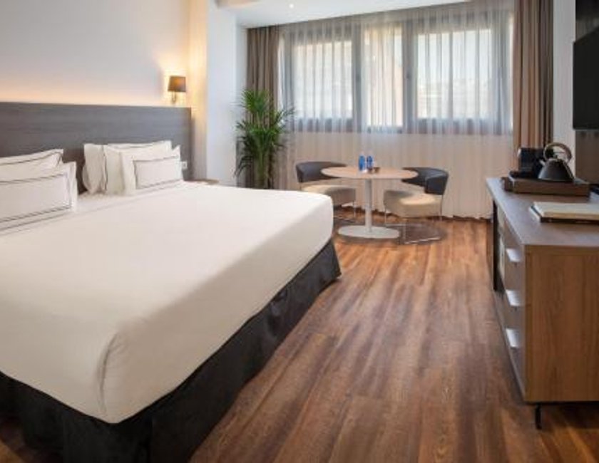Habitación comunicada Meliá The Level del hotel Melia Madrid Serrano. Foto 1