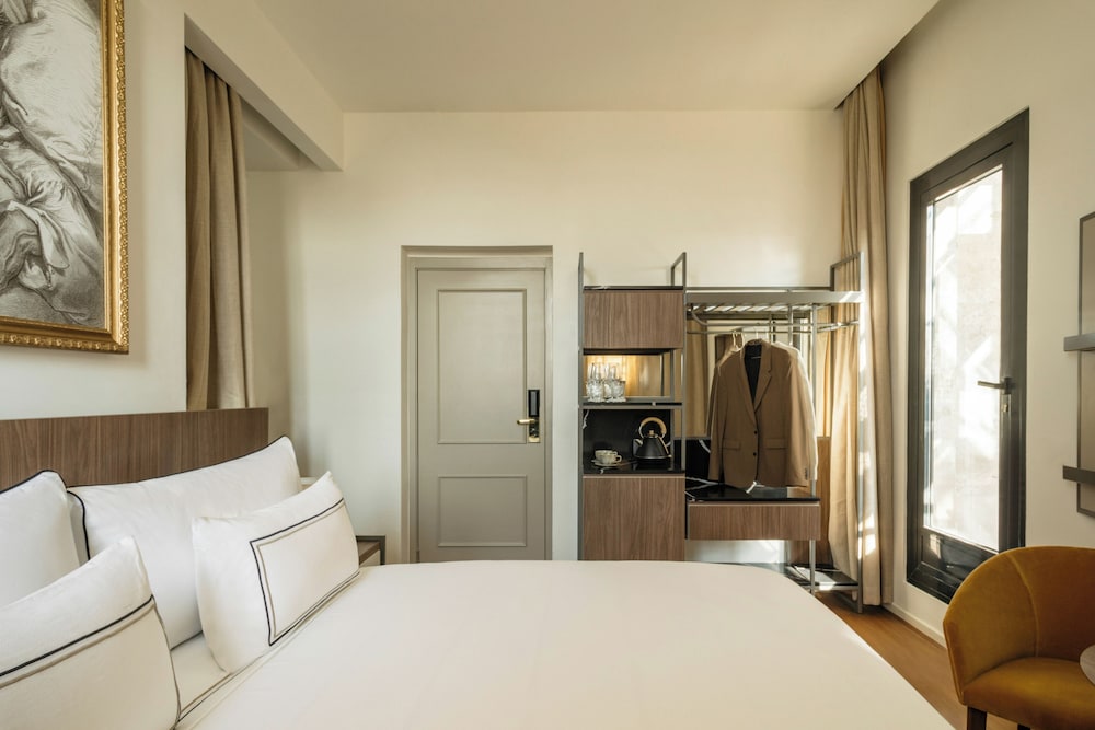 Junior suite Lujo 1 Cama king Temática Sofá Cama incluido del hotel Casa de Las Artes, member of Meliá Collection. Foto 2