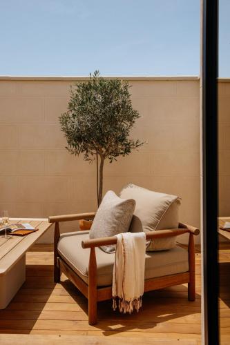 The Artist Junior Suite con Terraza del hotel Casa de Las Artes, member of Meliá Collection. Foto 4