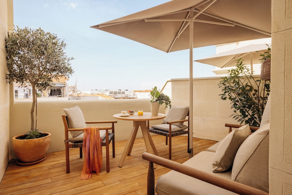 The Fine Arts Suite con Terraza del hotel Casa de Las Artes, member of Meliá Collection
