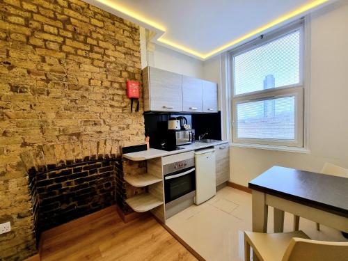 Habitación Doble del hotel London Stay Apartments. Foto 23