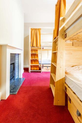 Cama en habitación compartida Premier femenina con 12 camas del hotel Palmers Lodge Swiss Cottage - Hostel. Foto 2