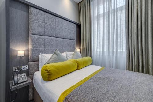 Habitación Doble Económica del hotel Mornington London Victoria. Foto 3