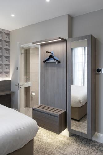 Habitación Doble Superior del hotel Mornington Victor London Belgravia. Foto 2