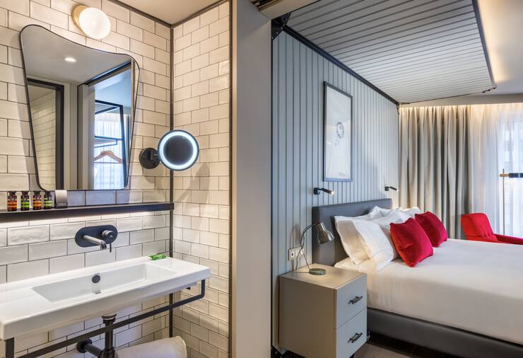 Habitación doble Esquinera del hotel Canopy By Hilton Madrid Castellana