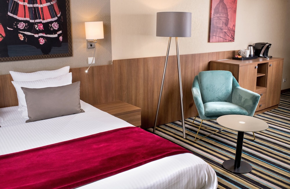 Habitación Confort con 2 camas individuales del hotel Leonardo Royal Warsaw. Foto 4