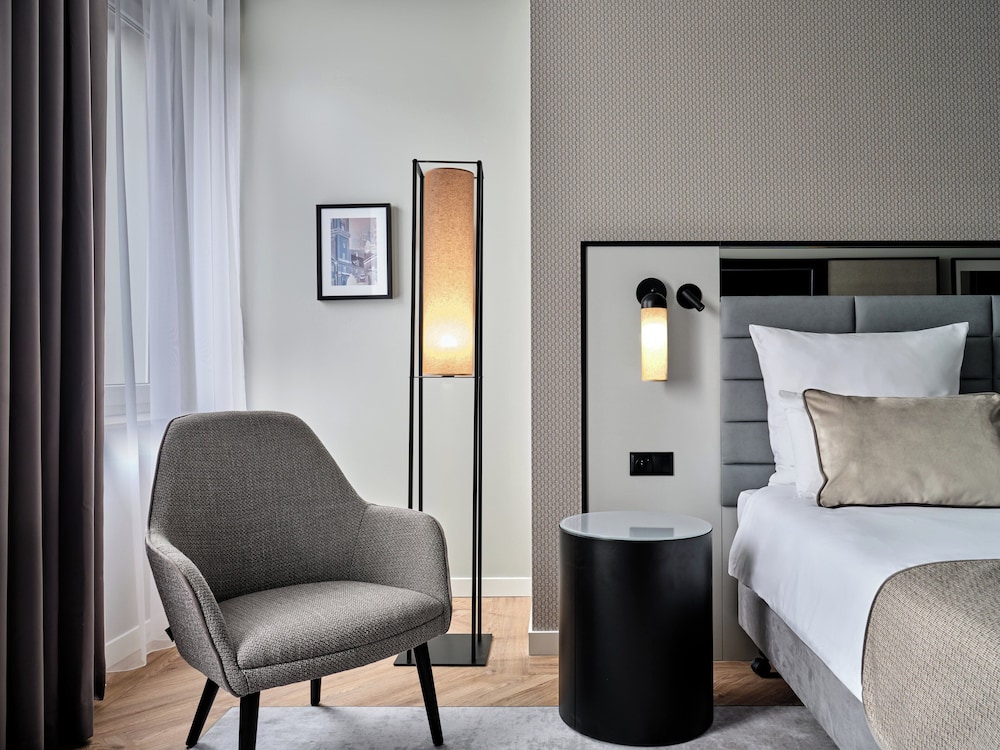 Habitación Doble Superior del hotel Leonardo Royal Warsaw. Foto 3