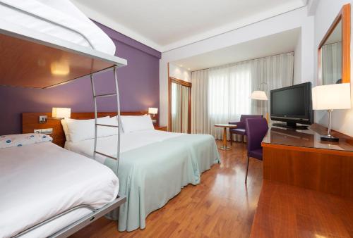 Habitación Familiar del hotel Madrid Centro, Affiliated by Meliá. Foto 1