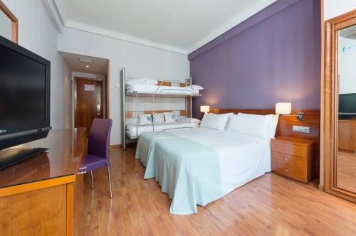 Habitación Familiar del hotel Madrid Centro, Affiliated by Meliá. Foto 2