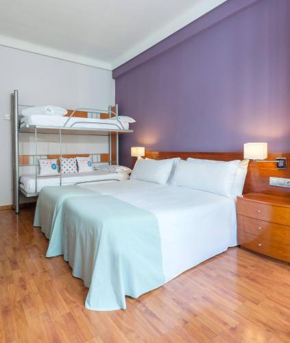 Habitación Familiar del hotel Madrid Centro, Affiliated by Meliá. Foto 3
