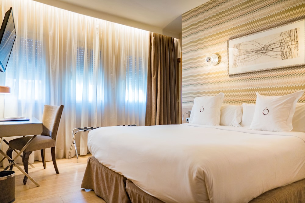 Habitación estándar con 2 camas individuales, 2 camas individuales del hotel Ópera. Foto 1