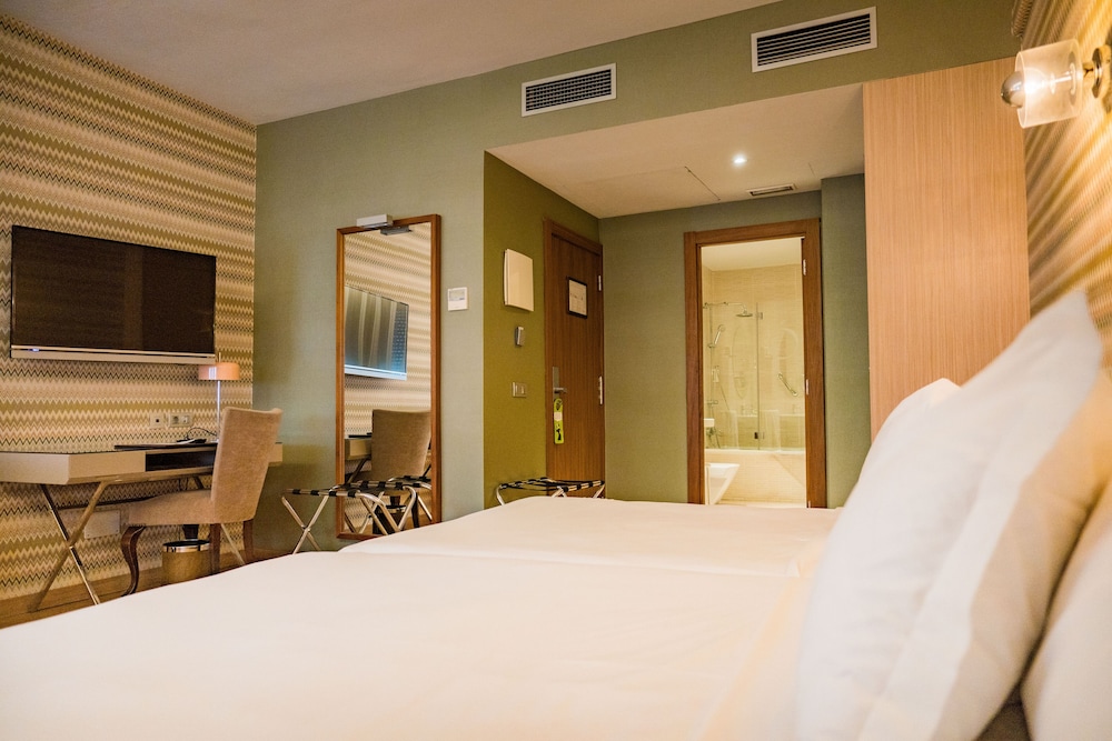 Superior Room with hidromassage del hotel Ópera. Foto 1