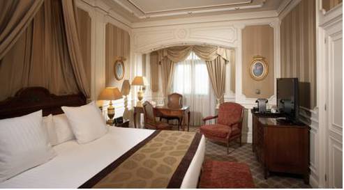 Habitación Premium Red Level del hotel Gran Melia Fénix. Foto 1