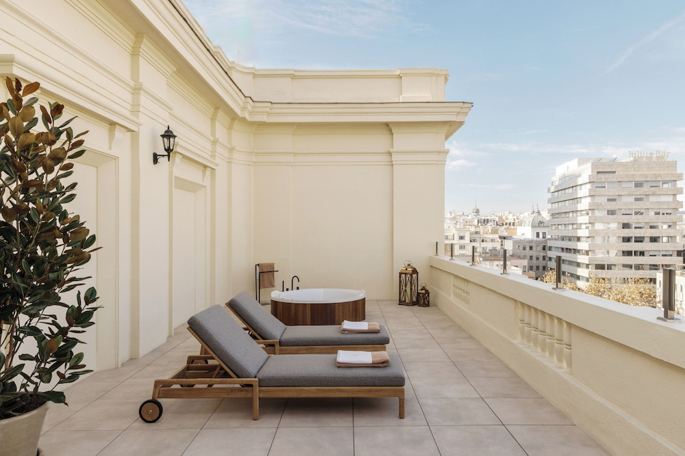 Master Suite Terraza RedLevel Vista ciudad del hotel Hotel Fénix, a Gran Meliá Hotel - The Leading Hotels of the World. Foto 4