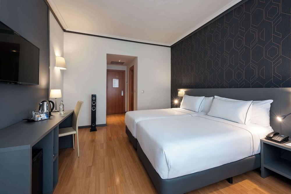 Habitación Premium del hotel Madrid Plaza De España Affiliated By Meliá. Foto 1