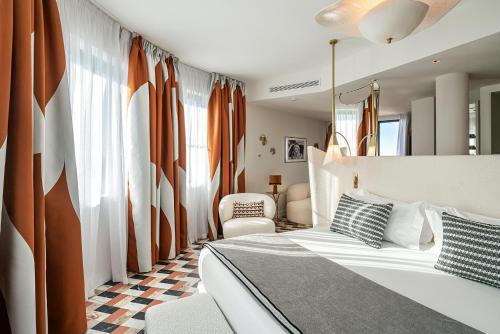 Suite del hotel Vincci Capitol. Foto 1