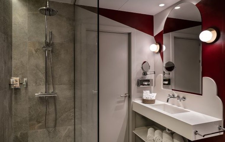 Habitación doble del hotel Vincci Capitol. Foto 2