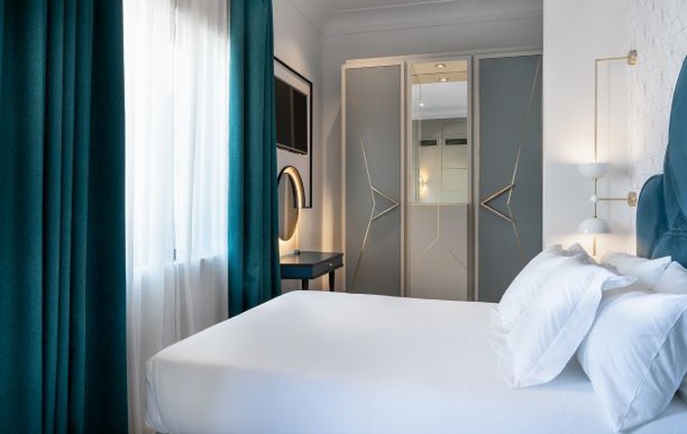 Habitación doble Balcón o Terraza del hotel Vincci Capitol. Foto 1