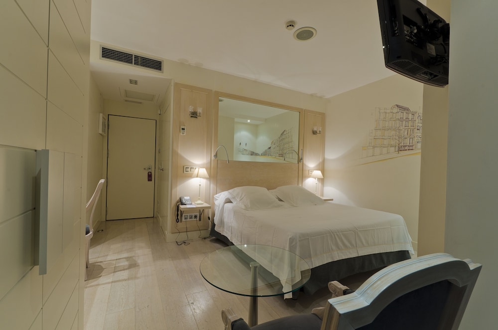 Habitación estándar con 1 cama doble o 2 individuales del hotel Inhala Garden