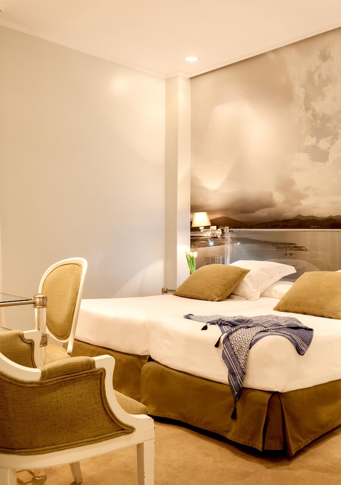 Habitación estándar con 1 cama doble o 2 individuales del hotel Inhala Garden. Foto 4