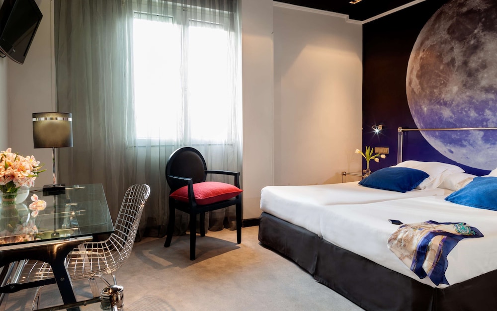 Habitación estándar con 1 cama doble o 2 individuales del hotel Inhala Garden. Foto 6