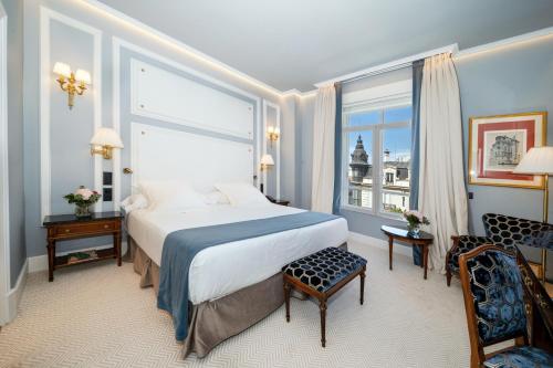 Habitación Doble Superior con vistas a la ciudad del hotel Wellington and Spa Madrid