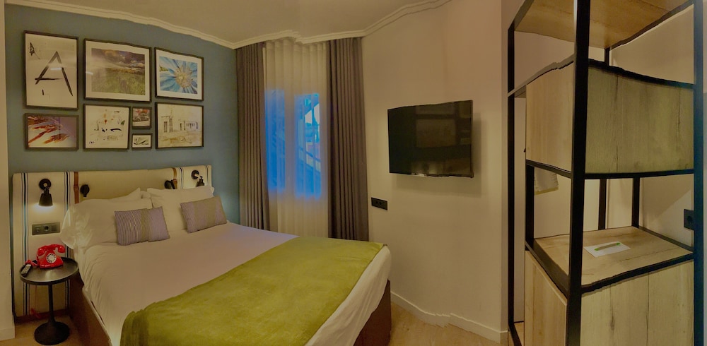 Habitación estándar, 1 cama doble (Urban) del hotel Indigo Madrid - Princesa, An Ihg