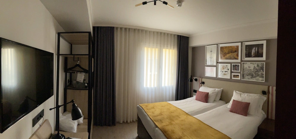 Habitación estándar, 2 camas individuales del hotel Indigo Madrid - Princesa, An Ihg