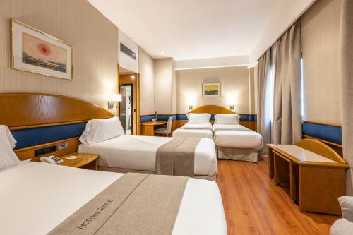 Habitación Cuádruple Estándar del hotel Agumar