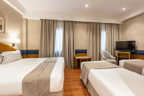 Habitación Cuádruple Estándar del hotel Agumar. Foto 2