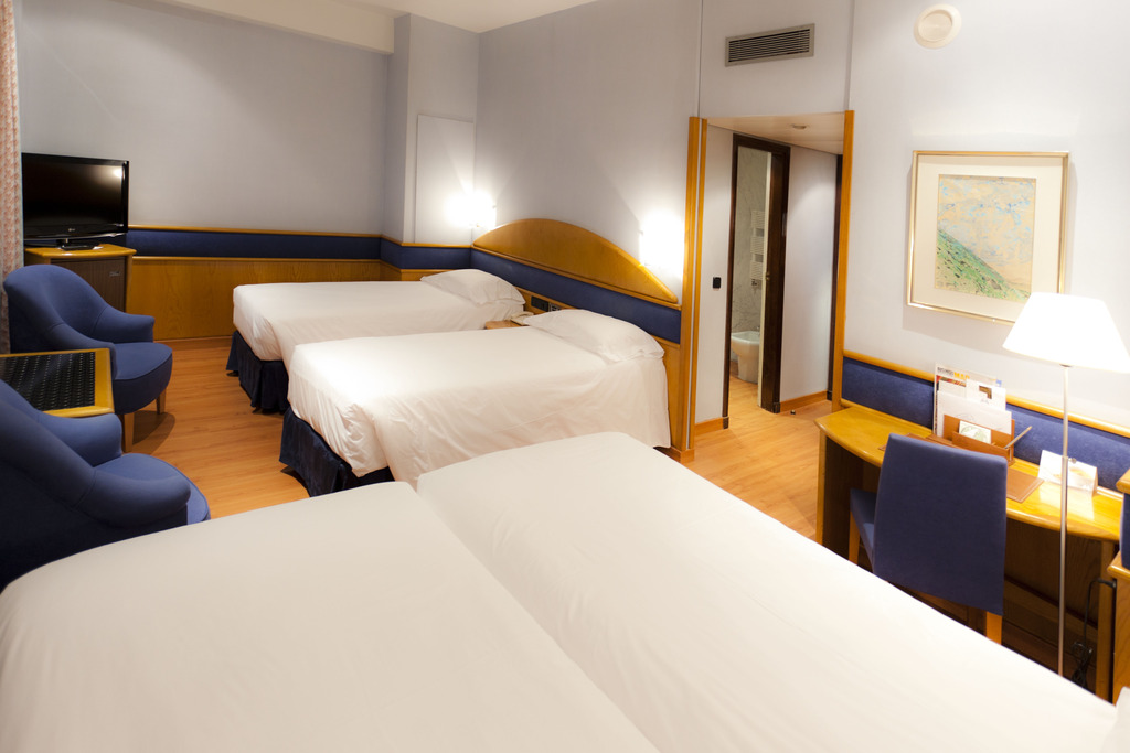 Habitación familiar del hotel Agumar. Foto 1