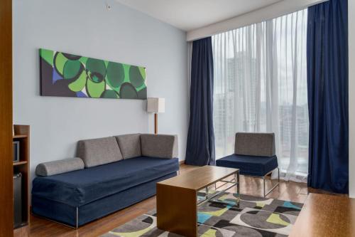 Suite Superior con 1 cama extragrande del hotel Novotel Panama City