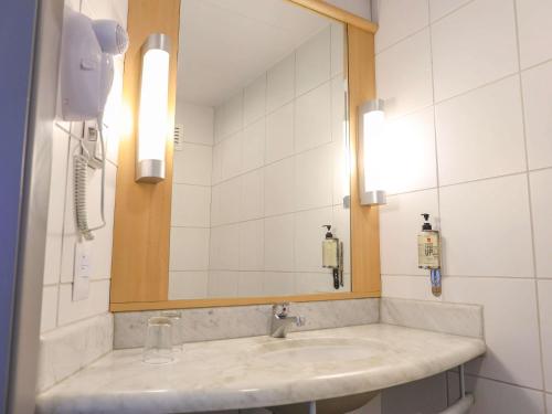 Habitación Doble Estándar del hotel Ibis Lima Larco Miraflores. Foto 7