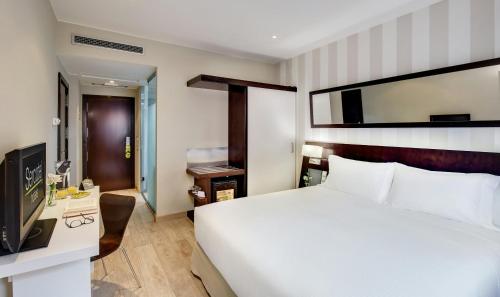 Habitación Doble - 2 camas del hotel Sercotel Madrid Aeropuerto. Foto 4