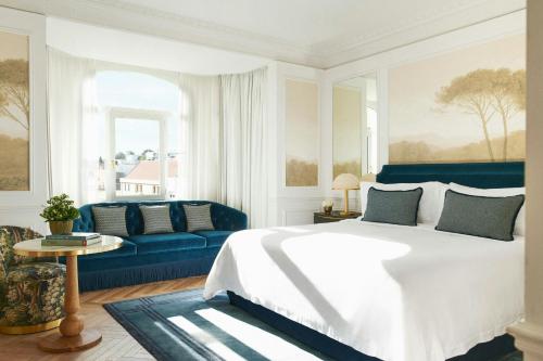 Habitación Gran Premium Neptuno con cama extragrande del hotel The Palace, a Luxury Collection Hotel, Madrid. Foto 1