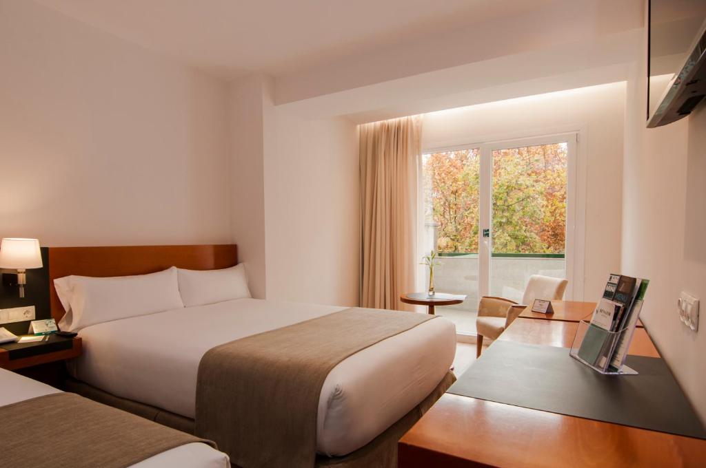 Habitación familiar del hotel Senator Barajas