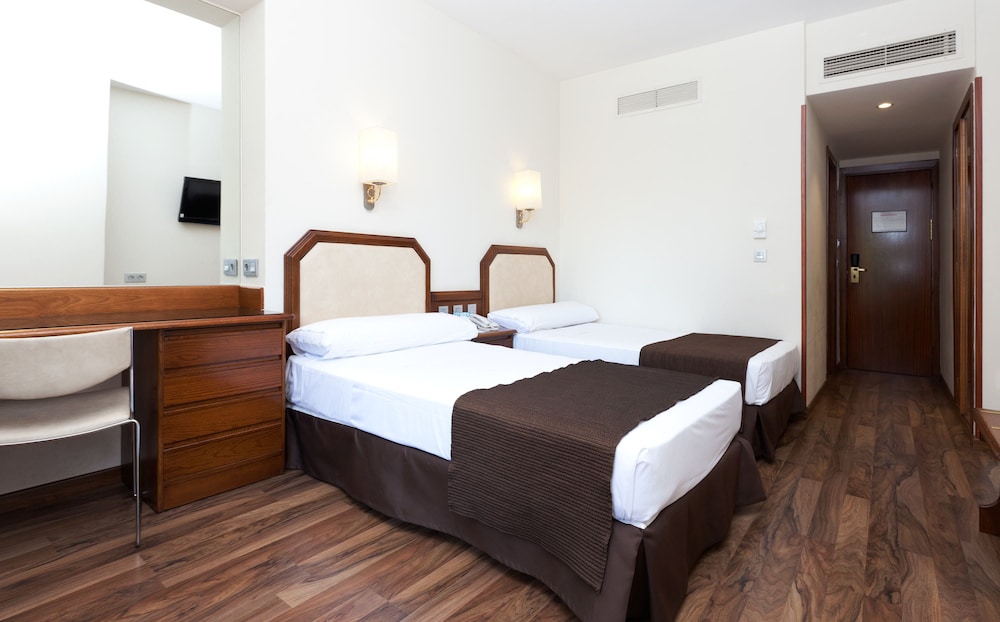 Habitación doble, 2 camas individuales del hotel Senator Barajas